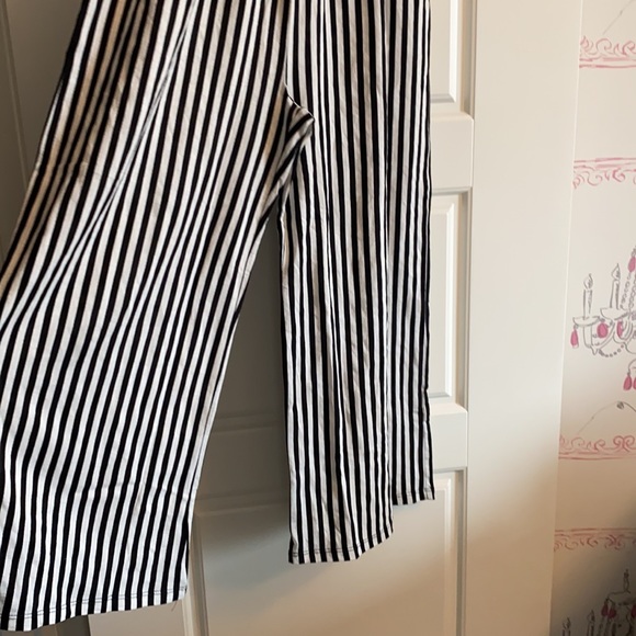 Girls Billabong wide leg romper - Picture 2 of 5